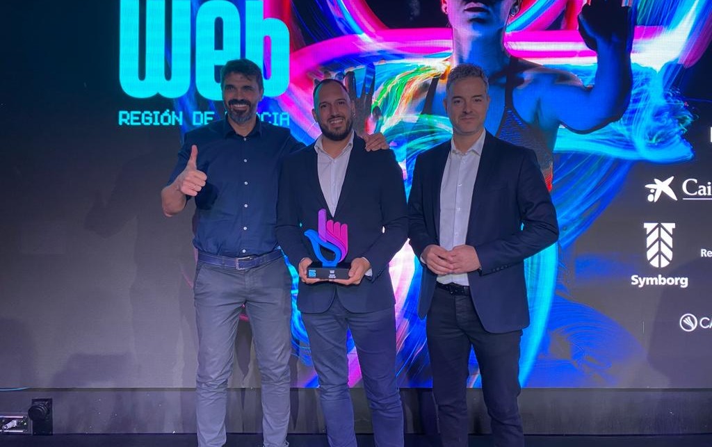 
<span>Ubiko Sports galardonada como 'mejor web de startup' en los XV Premios Web de La Verdad</span>
